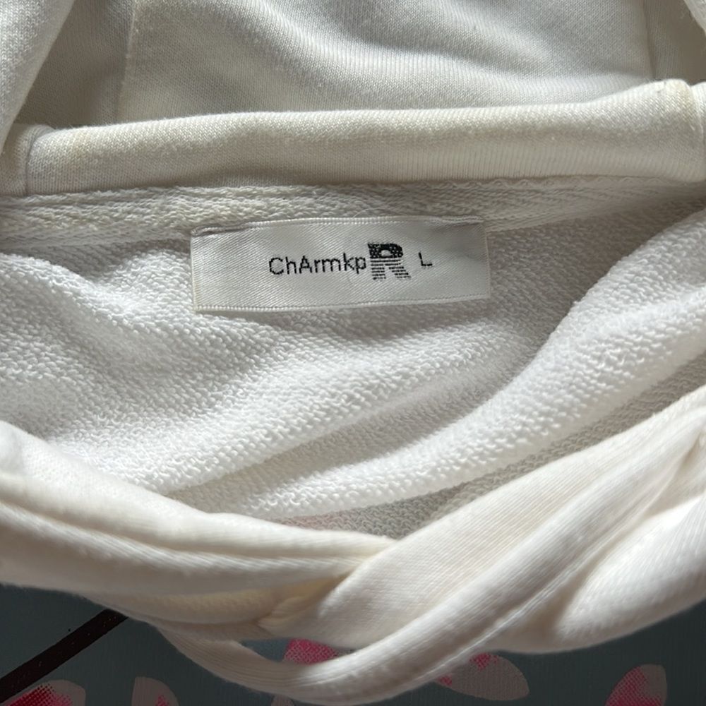 COPY - Soft white Japanese hoodie - Picture 3 of 3
